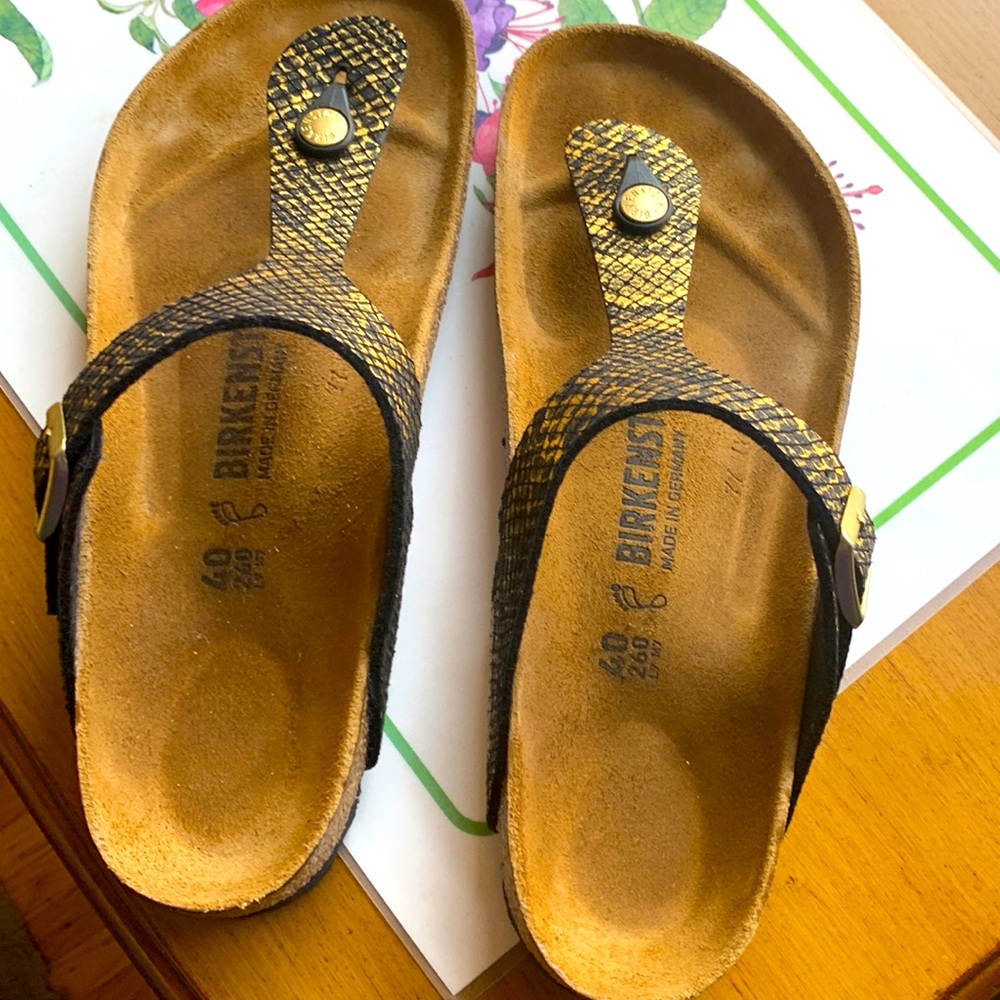 Ladies sandals